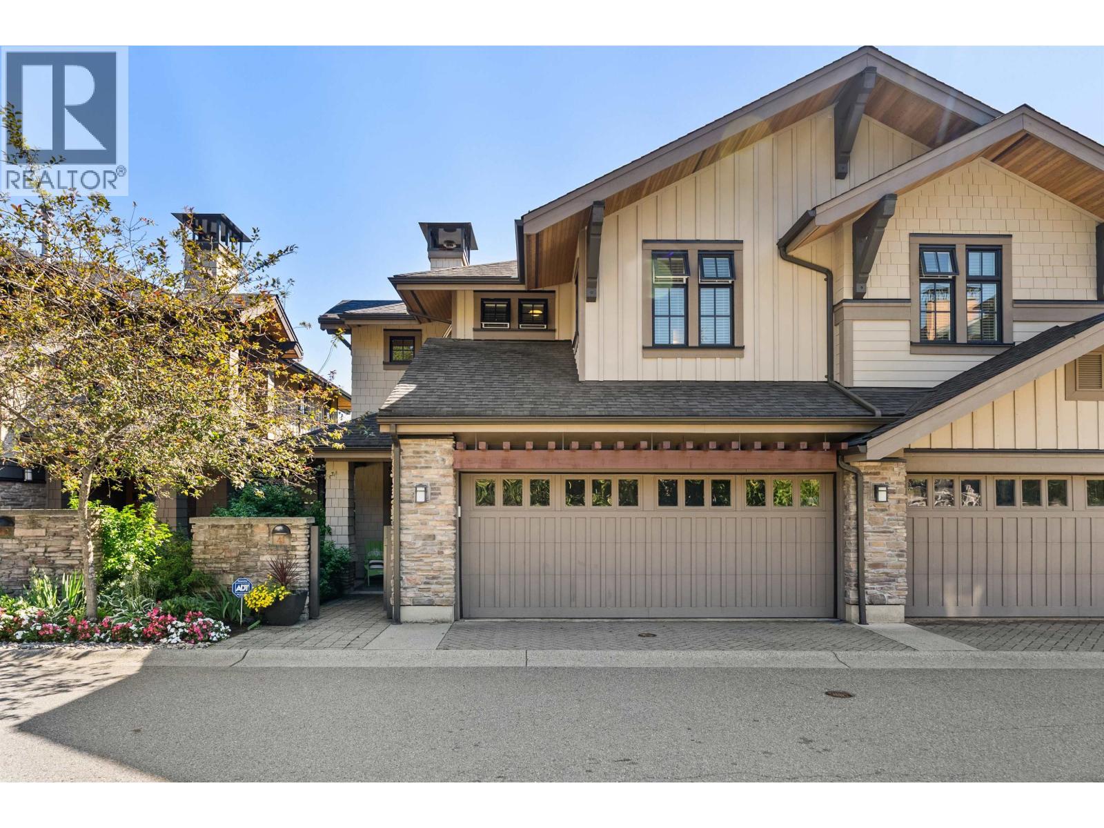 Photo 1 of 41 3639 Aldercrest Drive, North Vancouver BC