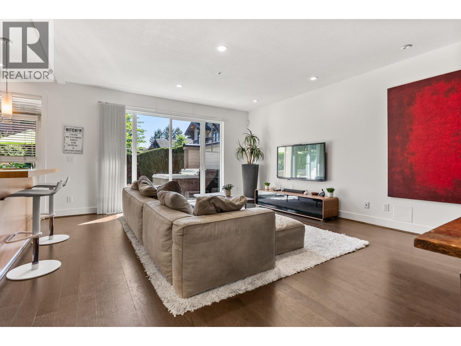 Photo 14 of 41 3639 Aldercrest Drive, North Vancouver BC