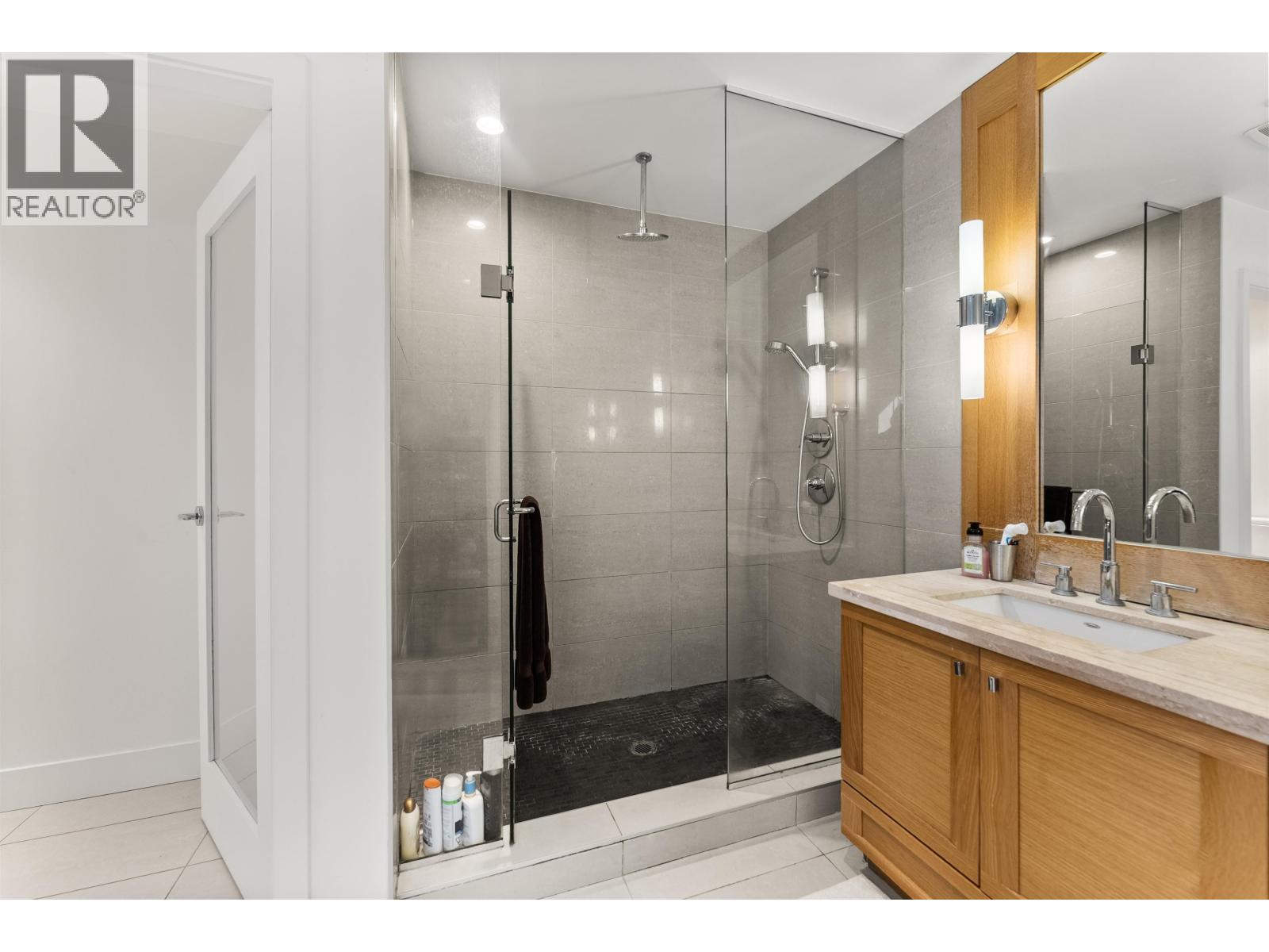 Photo 28 of 41 3639 Aldercrest Drive, North Vancouver BC