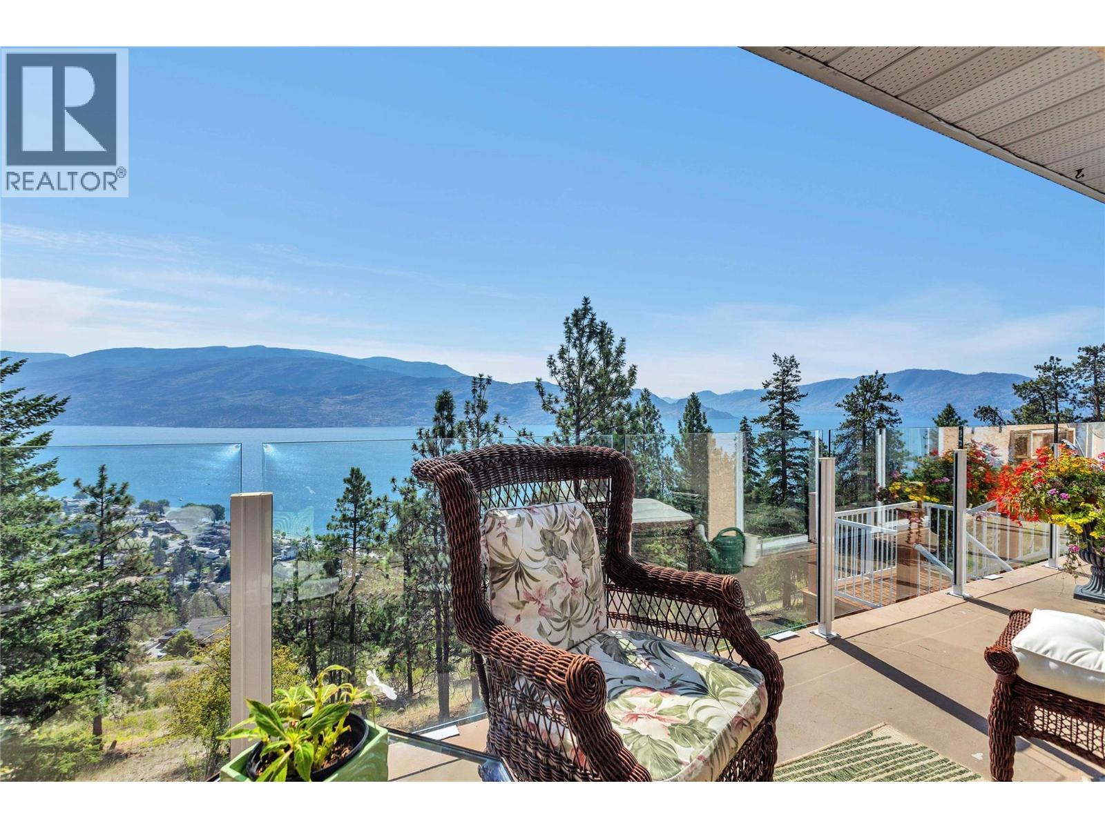 203 4450 Ponderosa Drive, Peachland