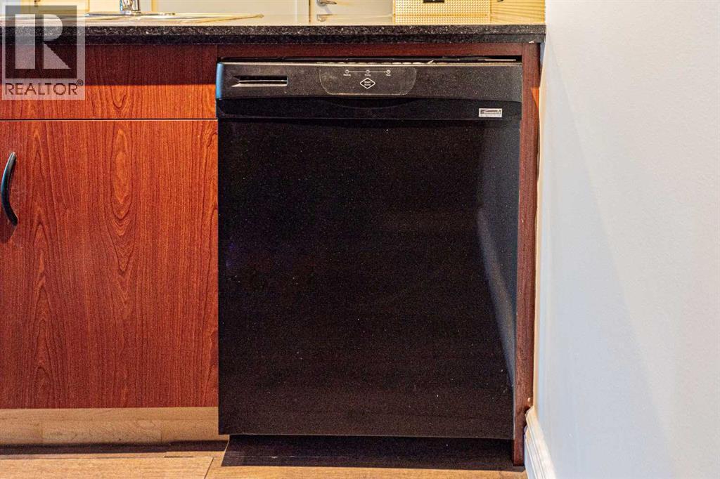 Photo 13 of 204 2221 14 Street Sw, Calgary AB