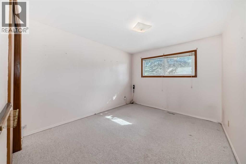 Photo 16 of 3314 44 A Avenue, Red Deer AB