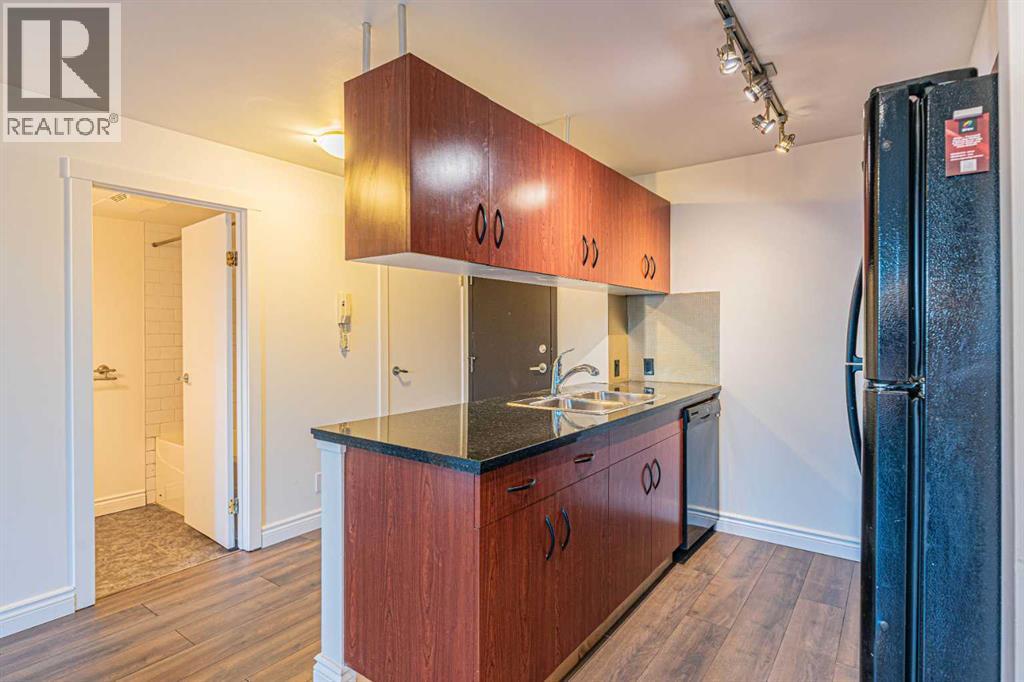 Photo 9 of 204 2221 14 Street Sw, Calgary AB