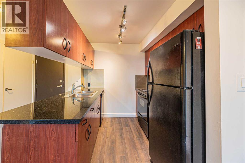 Photo 10 of 204 2221 14 Street Sw, Calgary AB