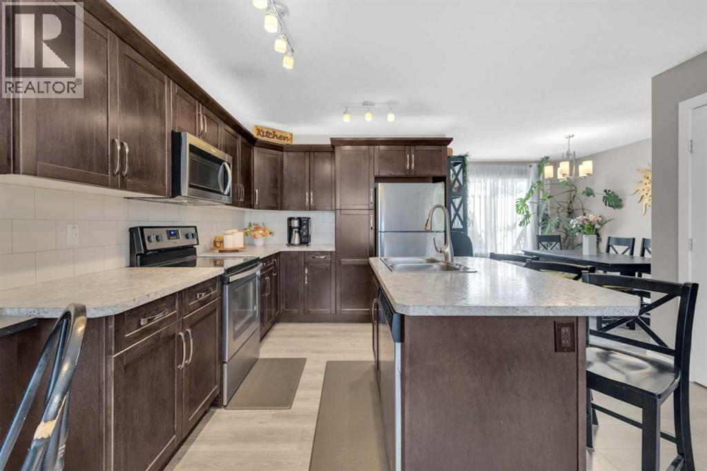 Photo 12 of 2 Hawthorn Place N, Sylvan Lake AB