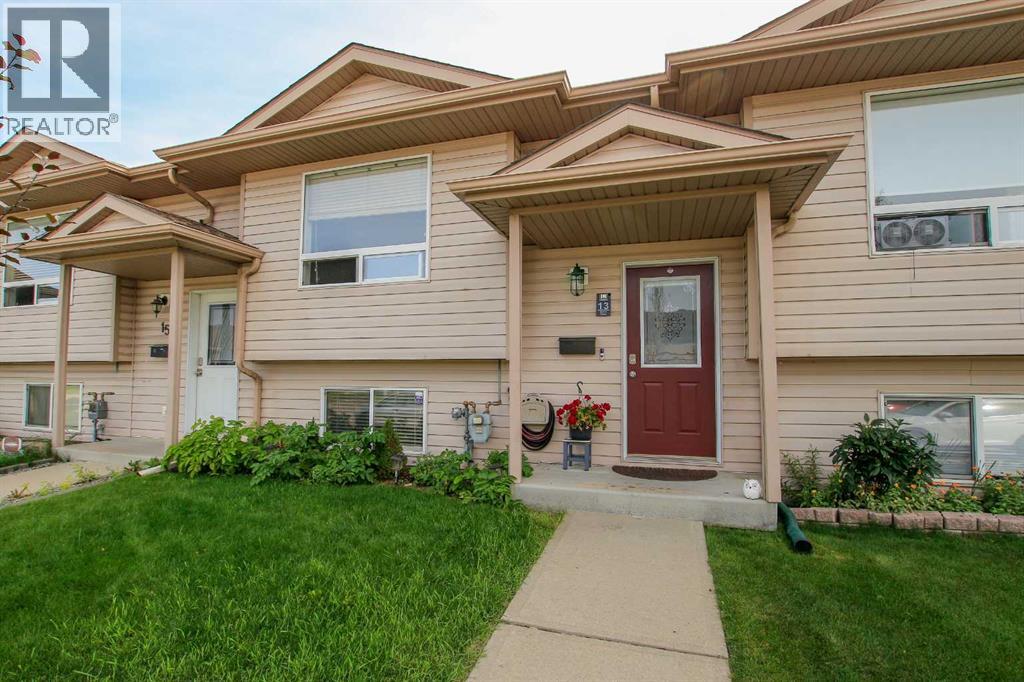 Photo 2 of 13 Kenny Close, Red Deer AB