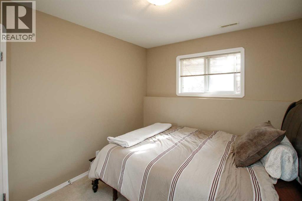 Photo 30 of 13 Kenny Close, Red Deer AB