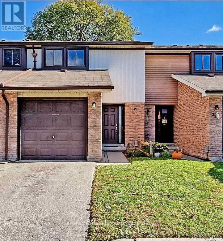 Photo 1 of 22 221 Ormond Drive, Oshawa ON
