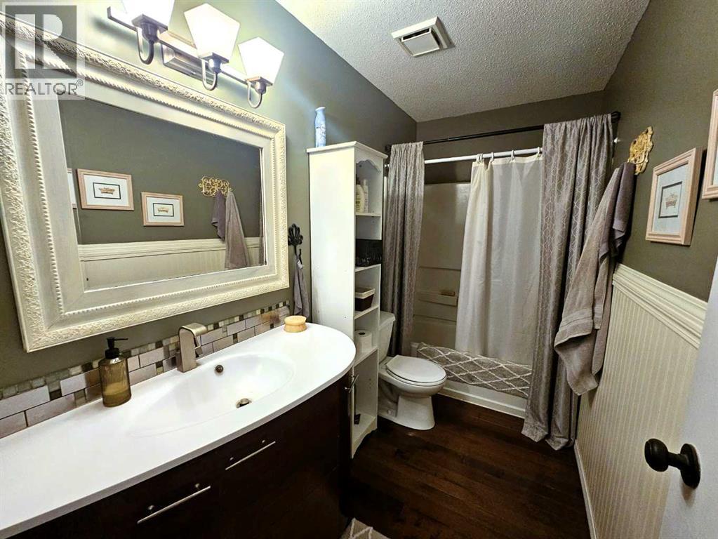 Photo 18 of 55 Elwell Close, Red Deer AB