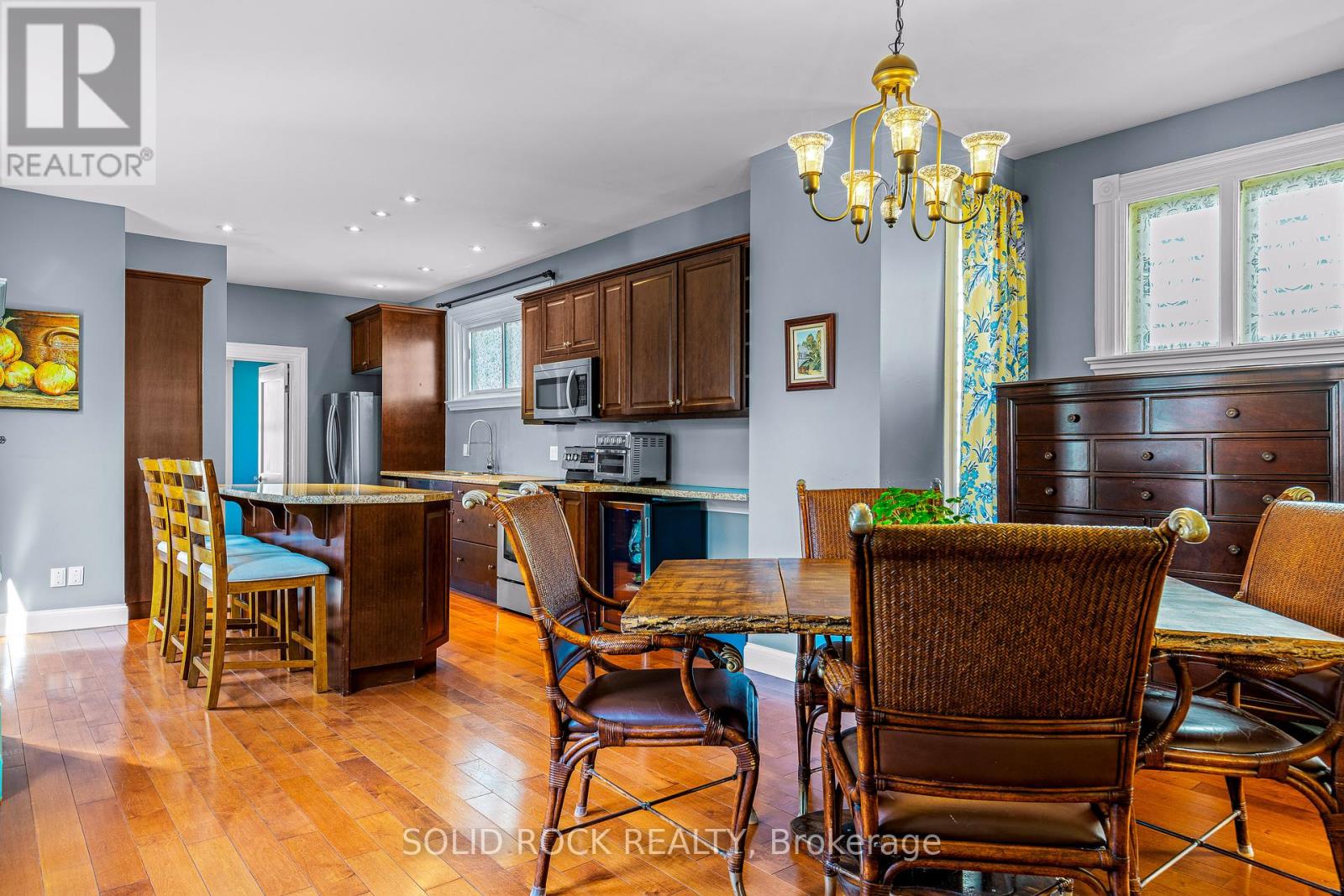 Photo 17 of 53 Wall Street, Brockville ON
