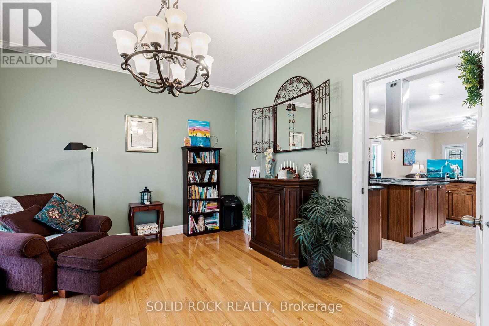 Photo 11 of 1021 Crestwood Drive, Brockville ON