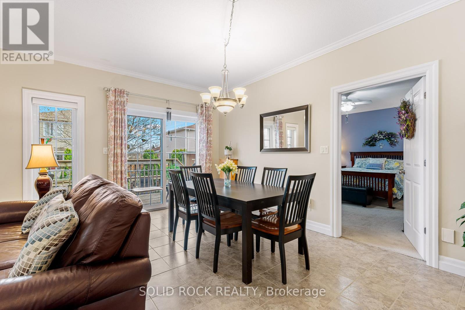 Photo 17 of 1021 Crestwood Drive, Brockville ON