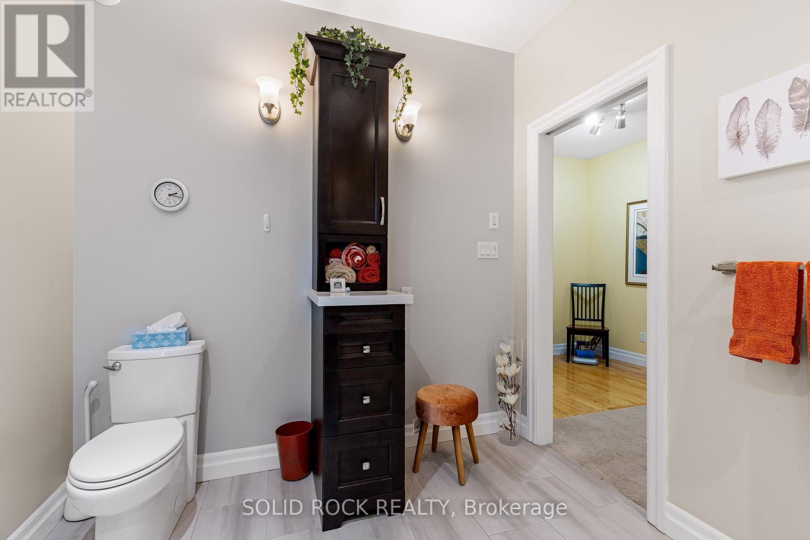 Photo 24 of 1021 Crestwood Drive, Brockville ON