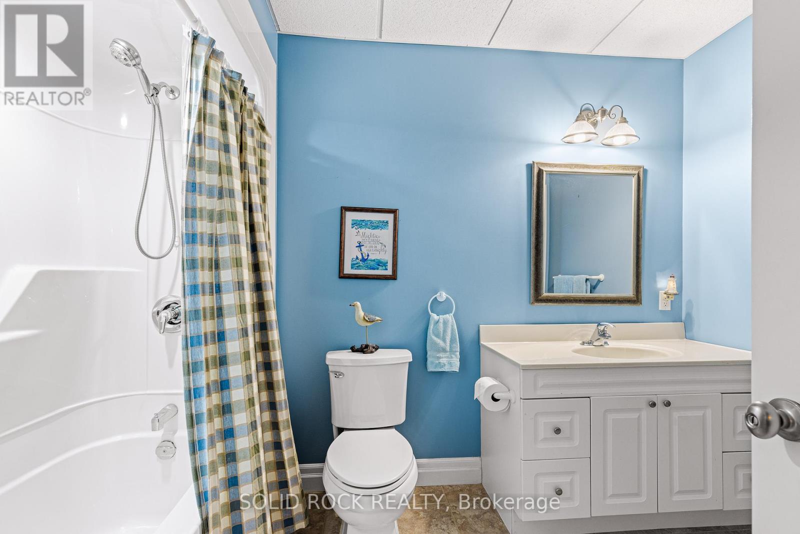 Photo 32 of 1021 Crestwood Drive, Brockville ON