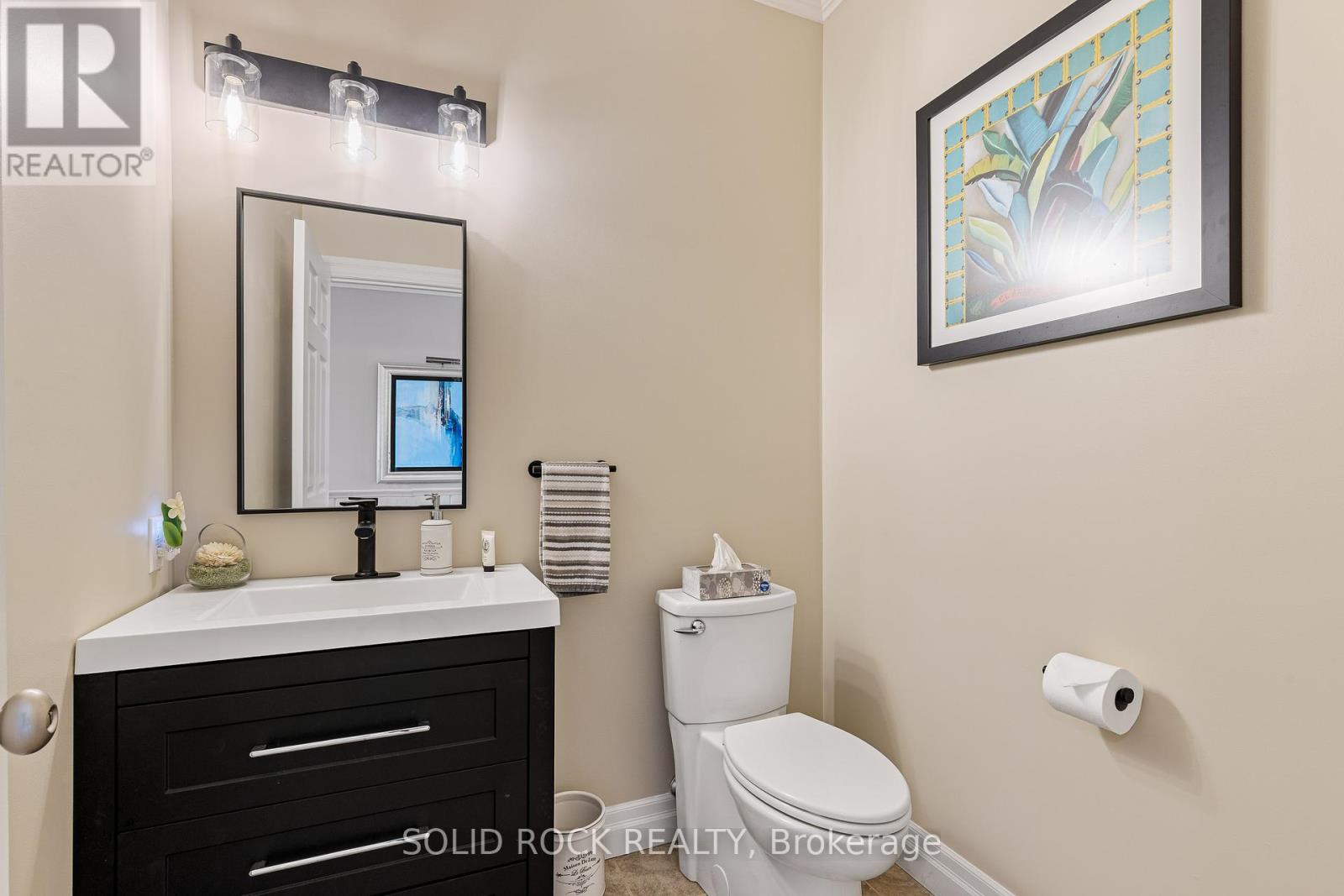 Photo 25 of 1021 Crestwood Drive, Brockville ON