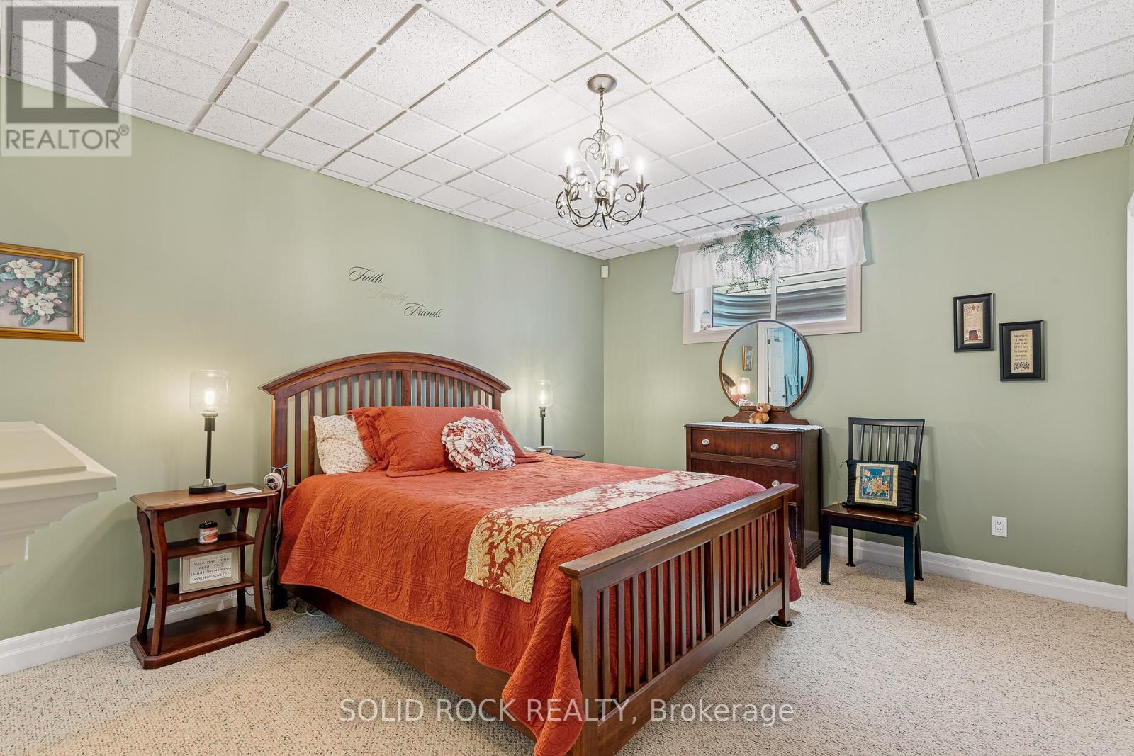Photo 34 of 1021 Crestwood Drive, Brockville ON