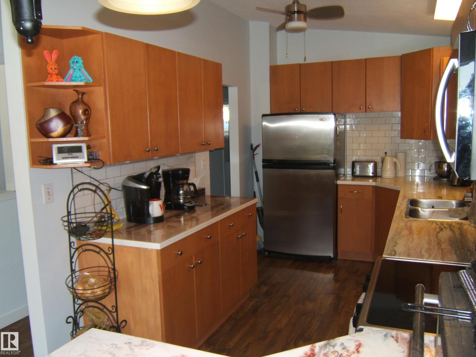Photo 14 of 5118 51 Av, Willingdon AB