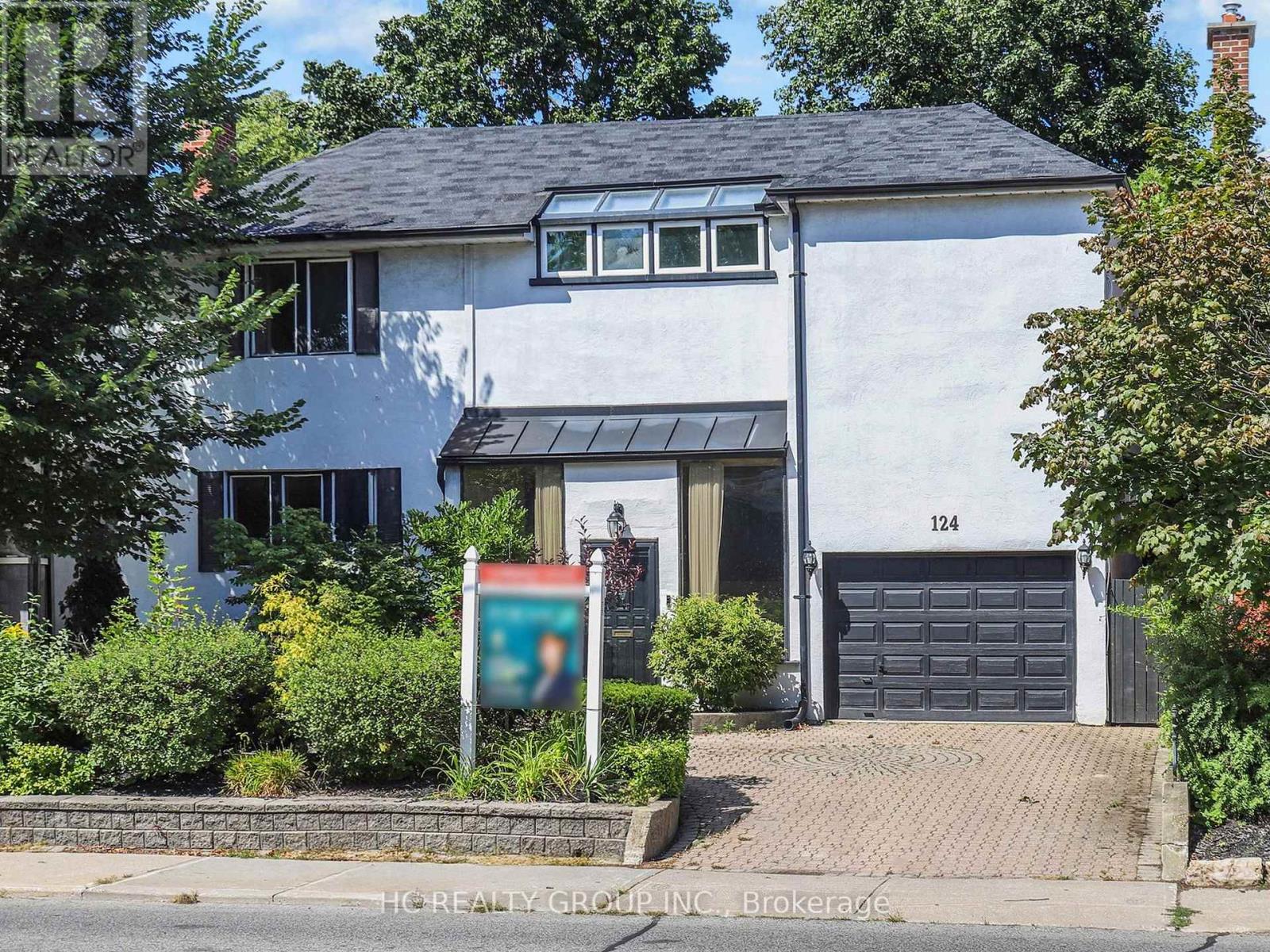 Photo 44 of 124 Lawrence Avenue E, Toronto ON