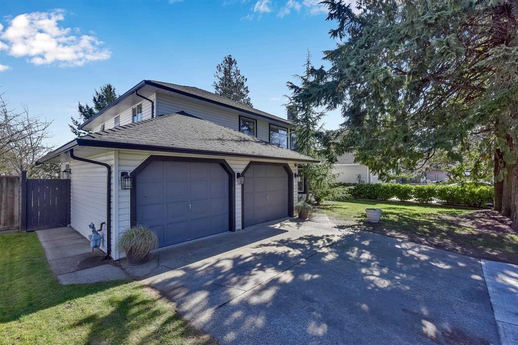 Photo 2 of 6074 188 Street, Surrey BC