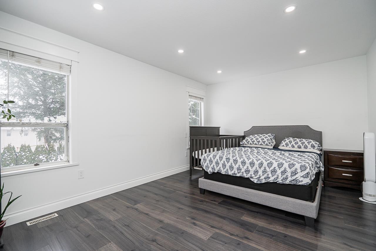 Photo 18 of 6074 188 Street, Surrey BC