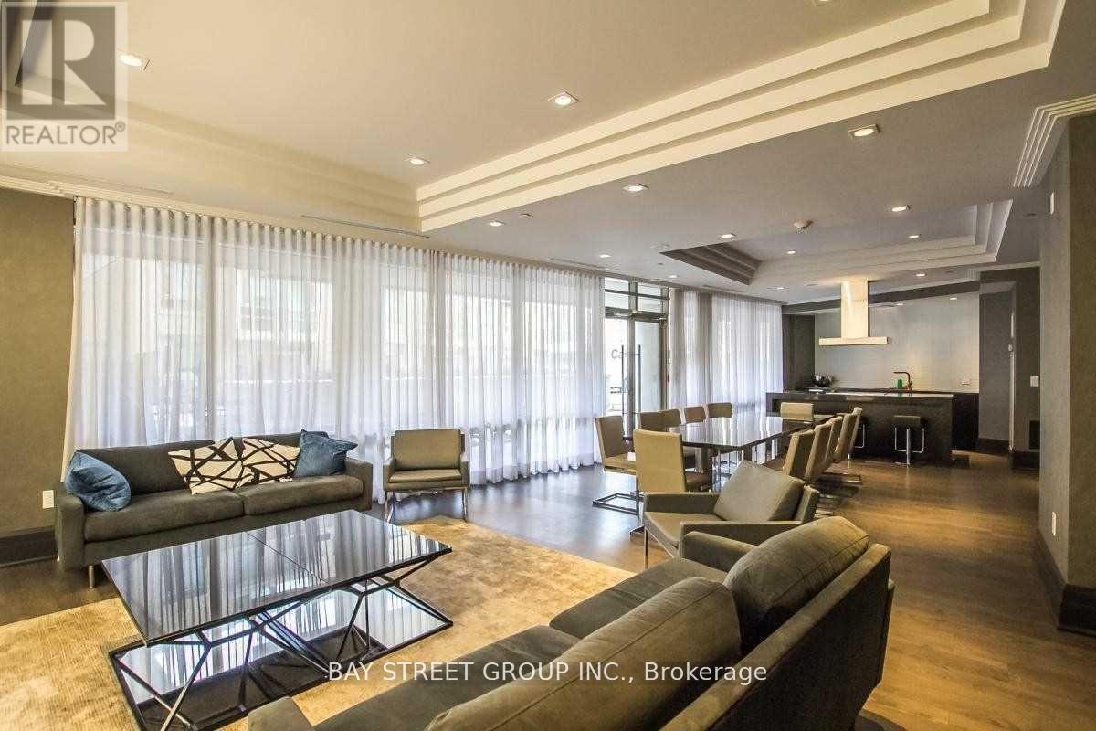 Photo 6 of 911 Second Bedroom 60 Berwick Avenue, Toronto ON