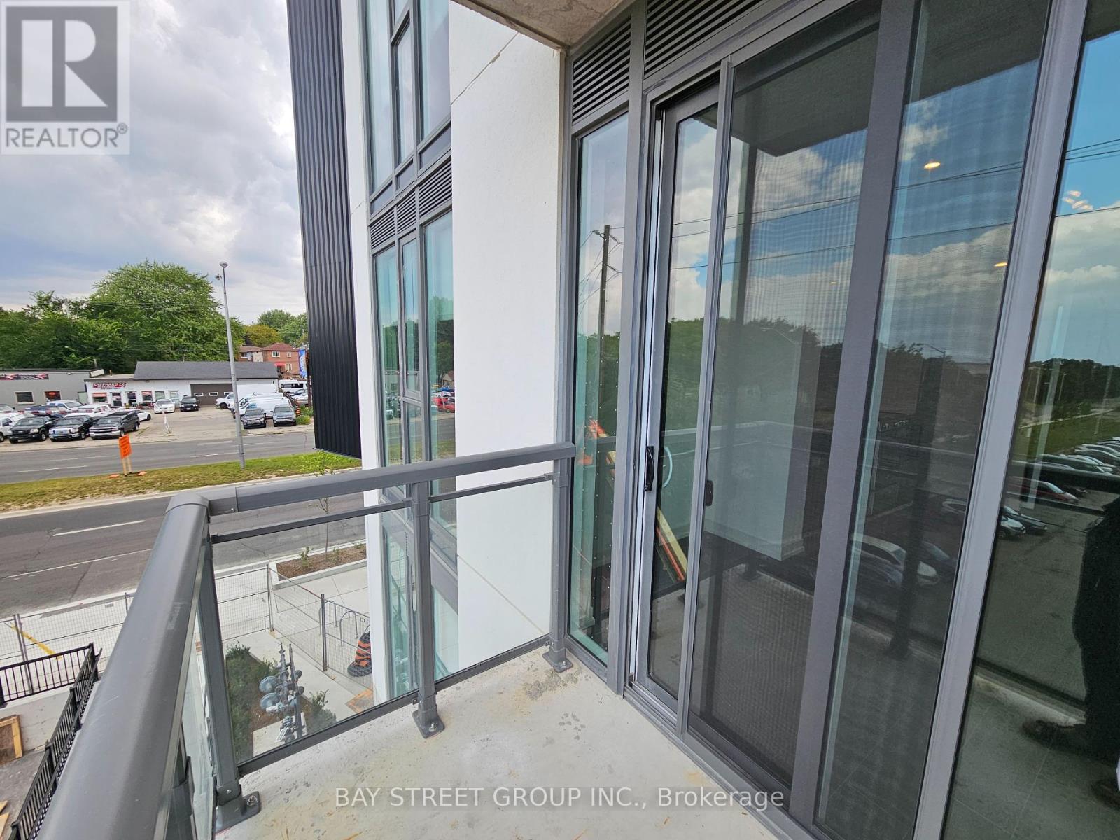 Photo 26 of 323 90 Glen Everest Road, Toronto ON