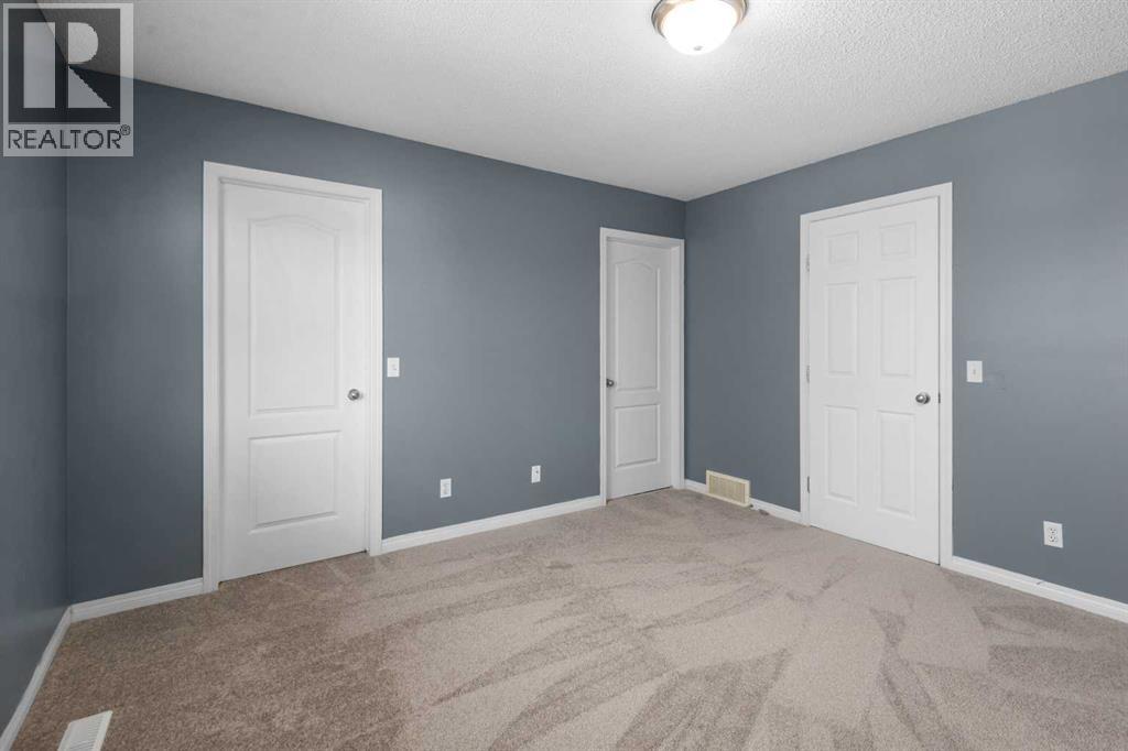 Photo 20 of 329 Bridleridge Way Sw, Calgary AB