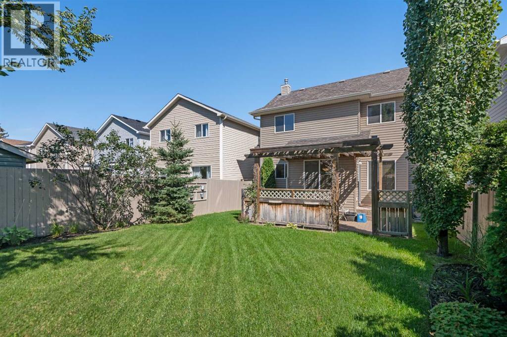 Photo 38 of 329 Bridleridge Way Sw, Calgary AB
