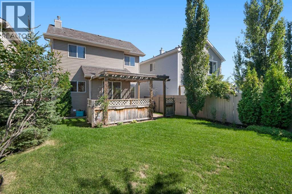 Photo 31 of 329 Bridleridge Way Sw, Calgary AB