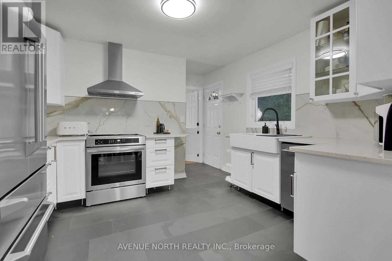 Photo 18 of 65 Rothwell Drive, Ottawa ON
