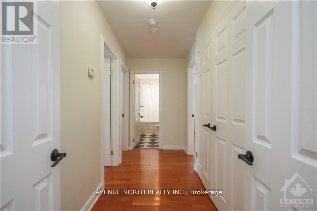Photo 26 of 65 Rothwell Drive, Ottawa ON