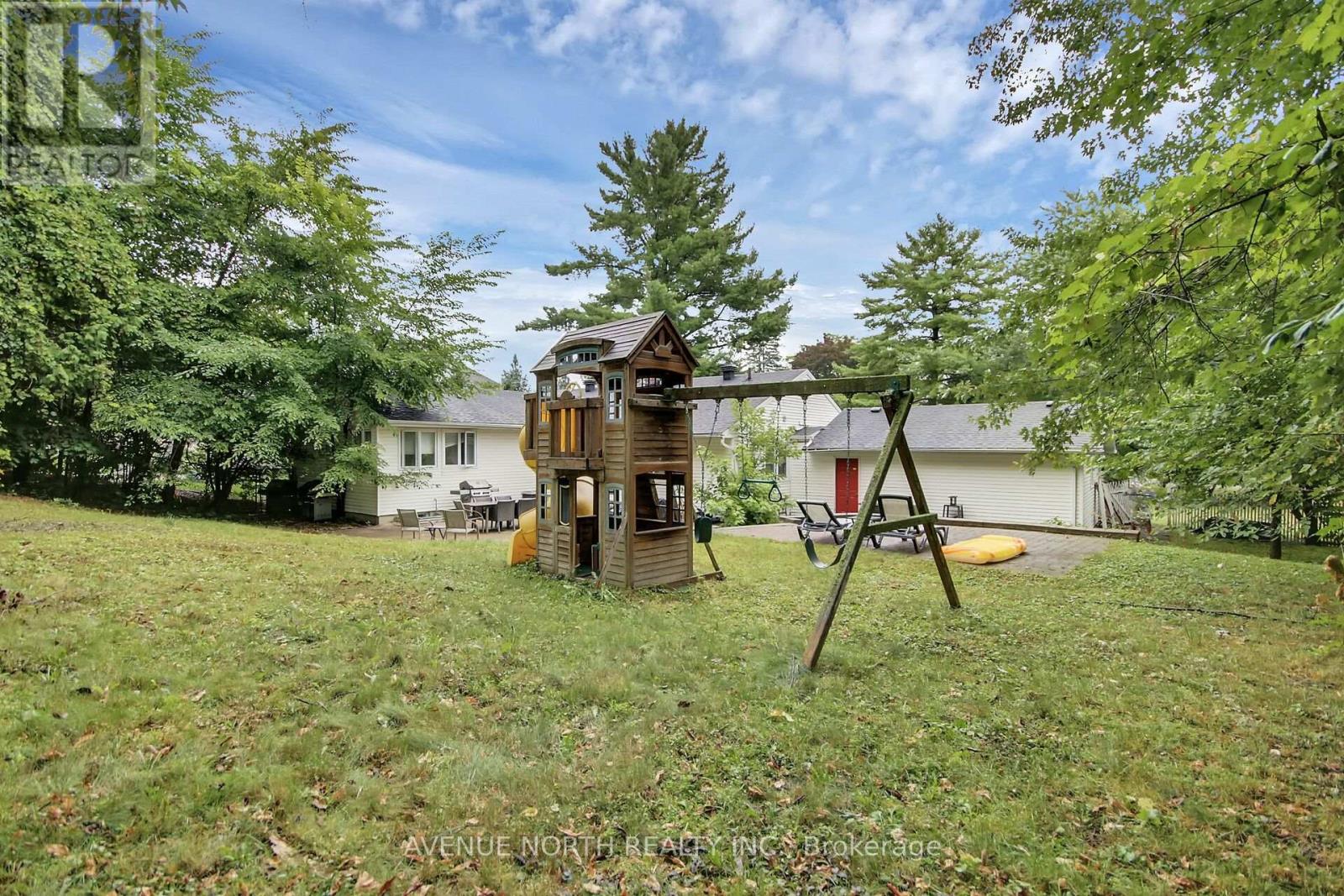 Photo 31 of 65 Rothwell Drive, Ottawa ON