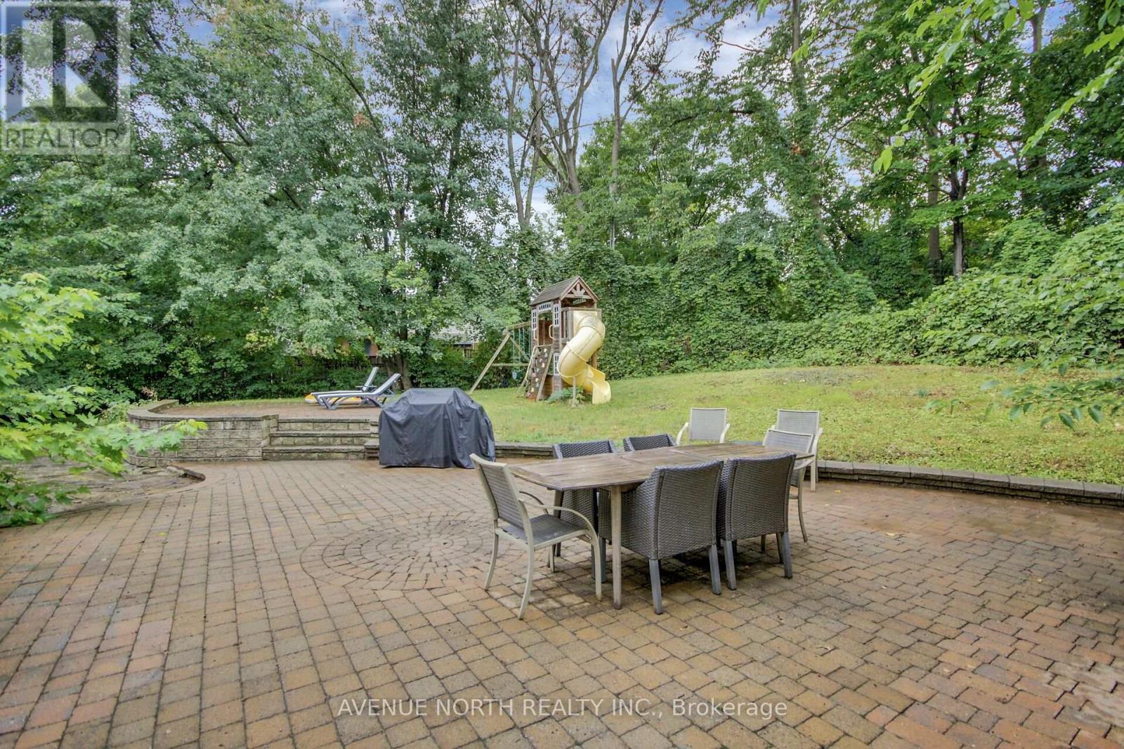 Photo 35 of 65 Rothwell Drive, Ottawa ON