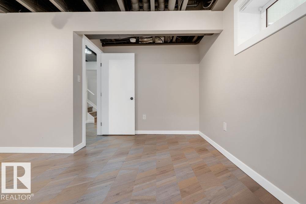 Photo 36 of 12029 69 St Nw, Edmonton AB