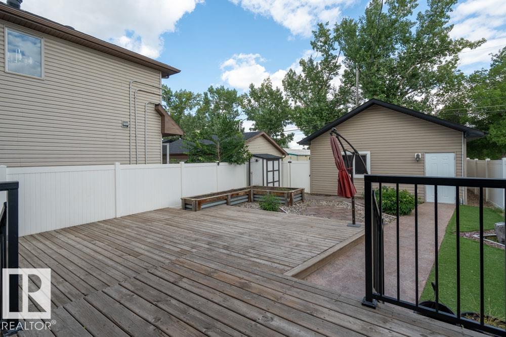 Photo 39 of 12029 69 St Nw, Edmonton AB