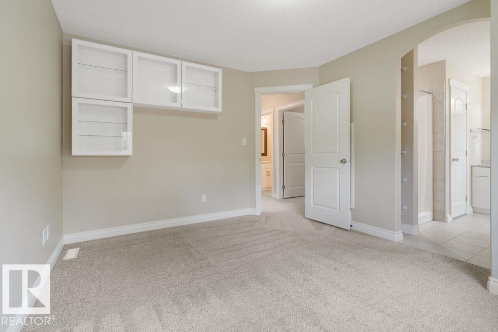 Photo 17 of 12029 69 St Nw, Edmonton AB