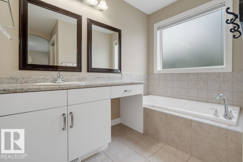 Photo 20 of 12029 69 St Nw, Edmonton AB