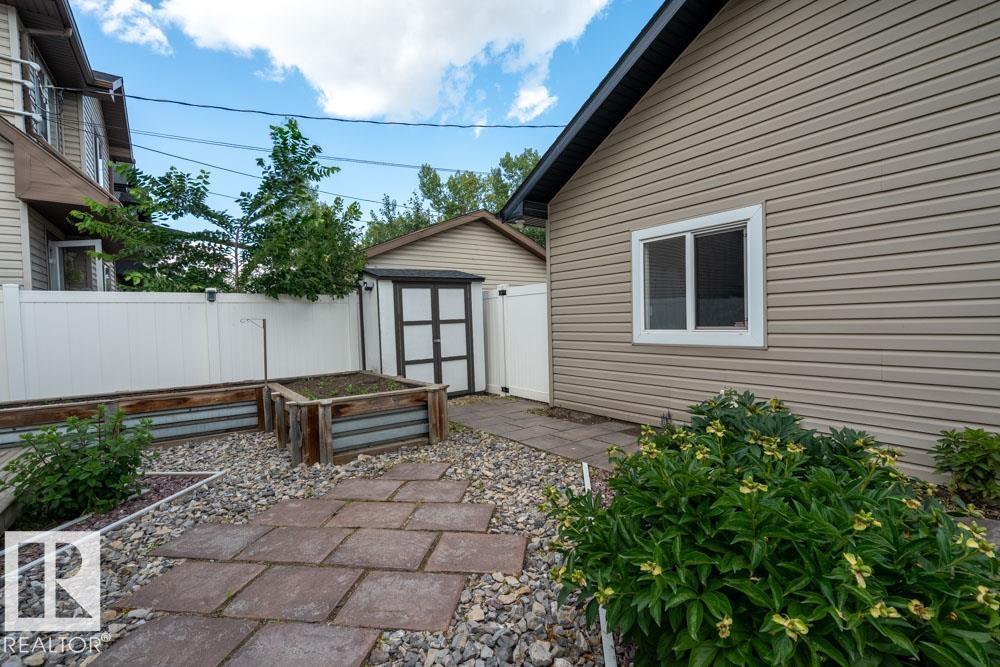 Photo 41 of 12029 69 St Nw, Edmonton AB