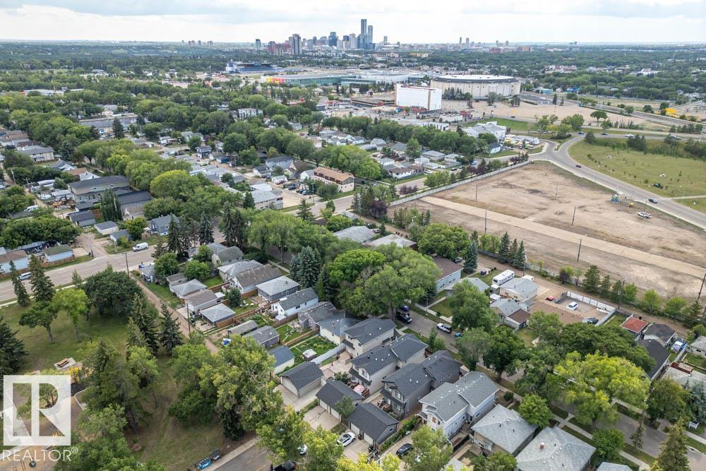 Photo 50 of 12029 69 St Nw, Edmonton AB
