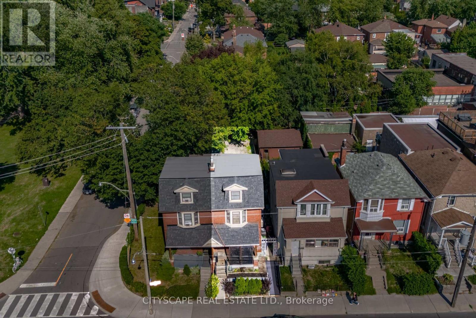 Photo 2 of Main Lower 791 Dufferin Street, Toronto ON