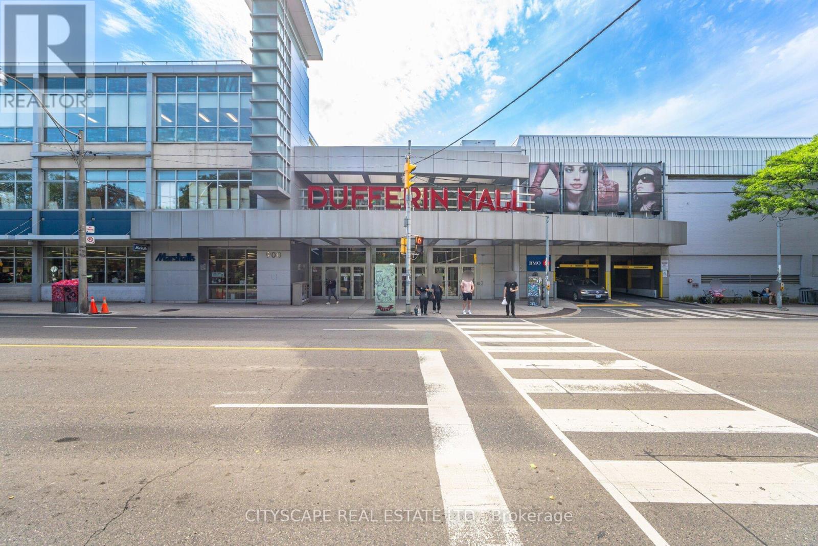 Photo 29 of Main Lower 791 Dufferin Street, Toronto ON