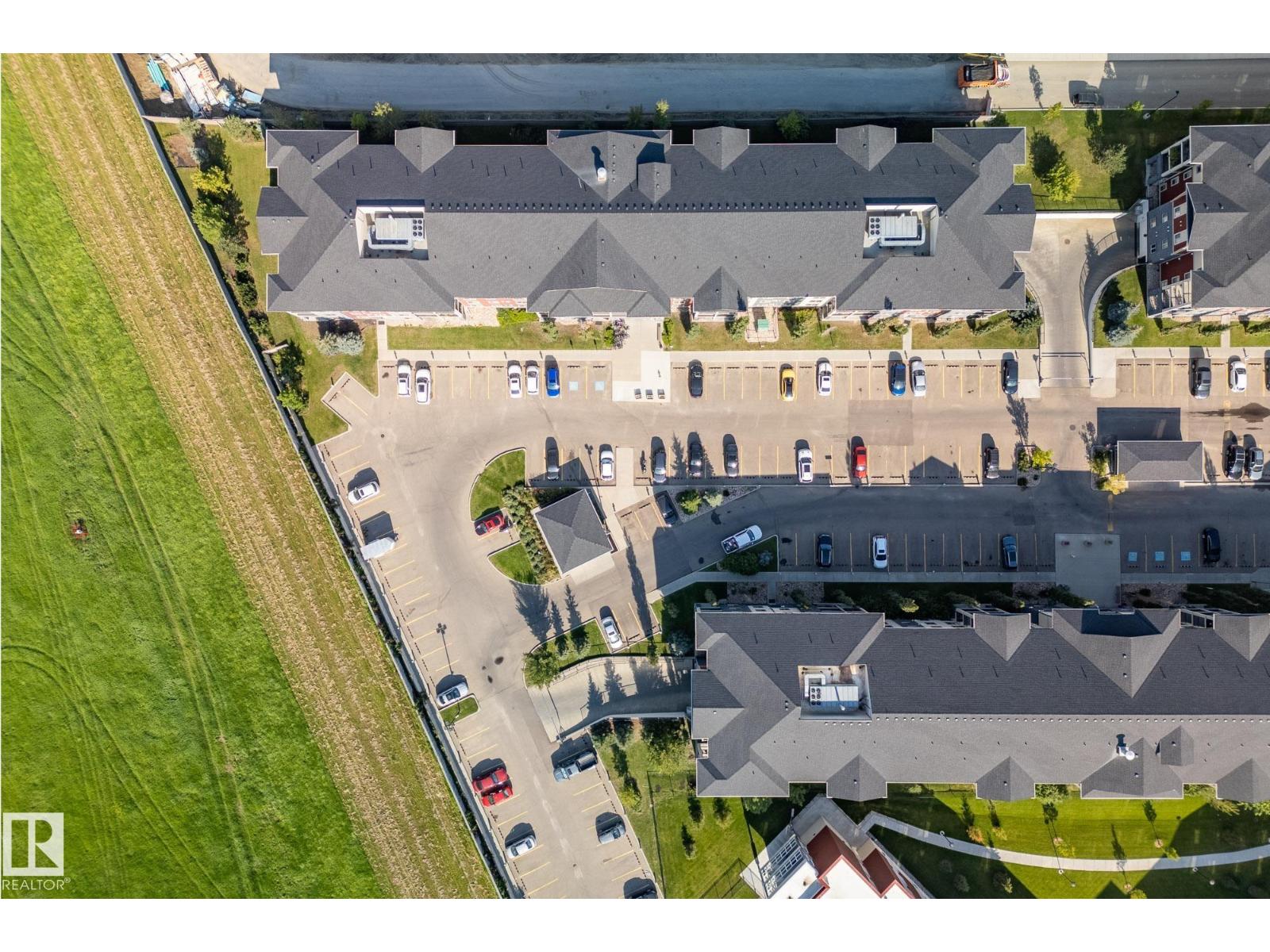 Photo 3 of 204 5810 Mullen Pl Nw, Edmonton AB