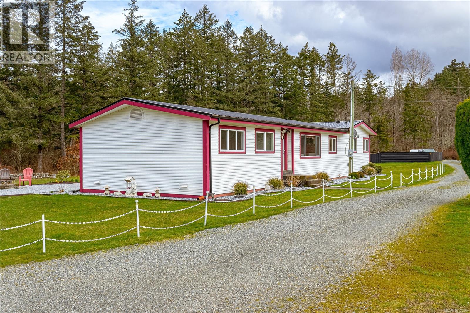 Photo 35 of 770 Gilbert Rd, Hilliers BC