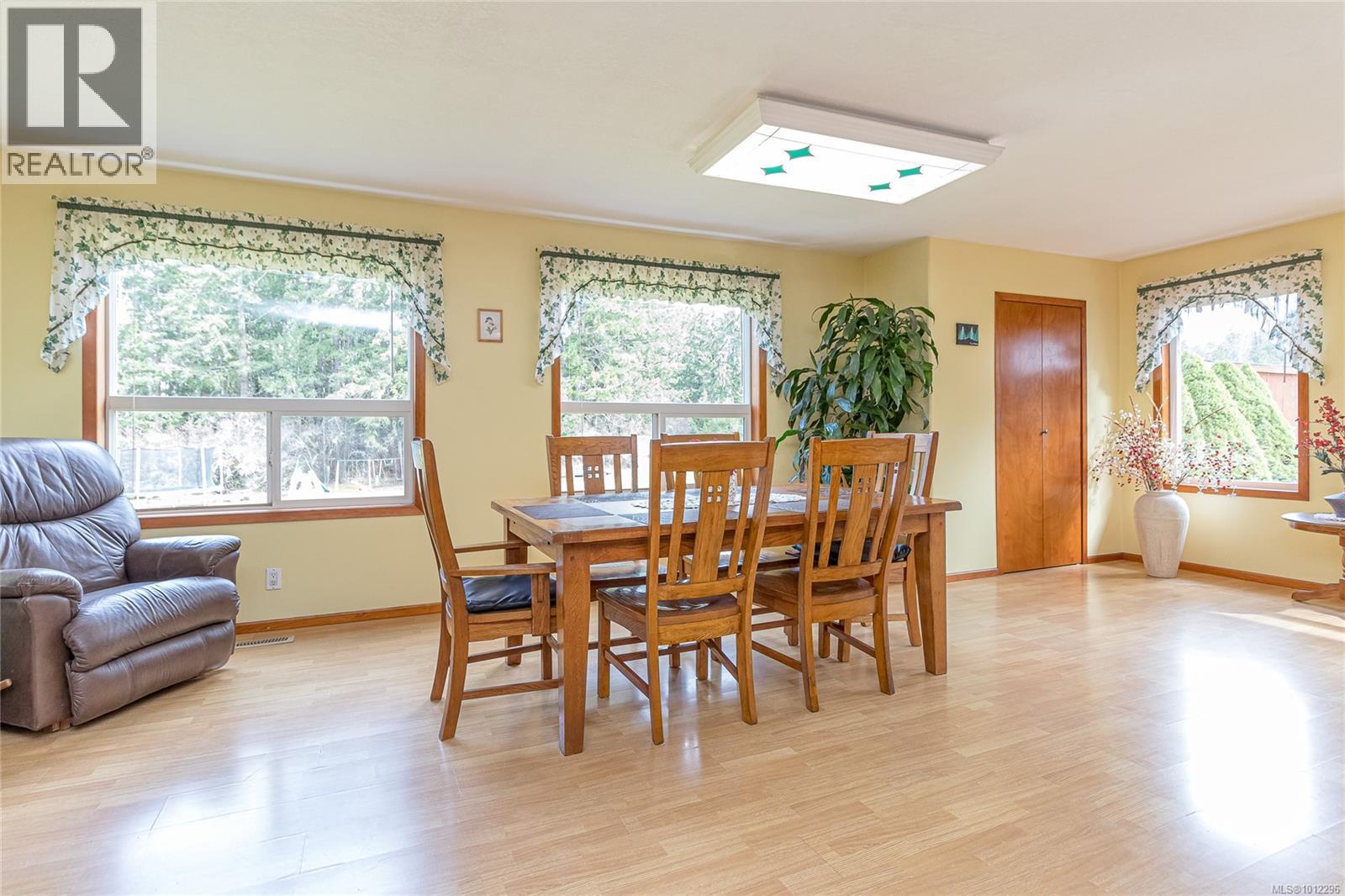 Photo 5 of 770 Gilbert Rd, Hilliers BC