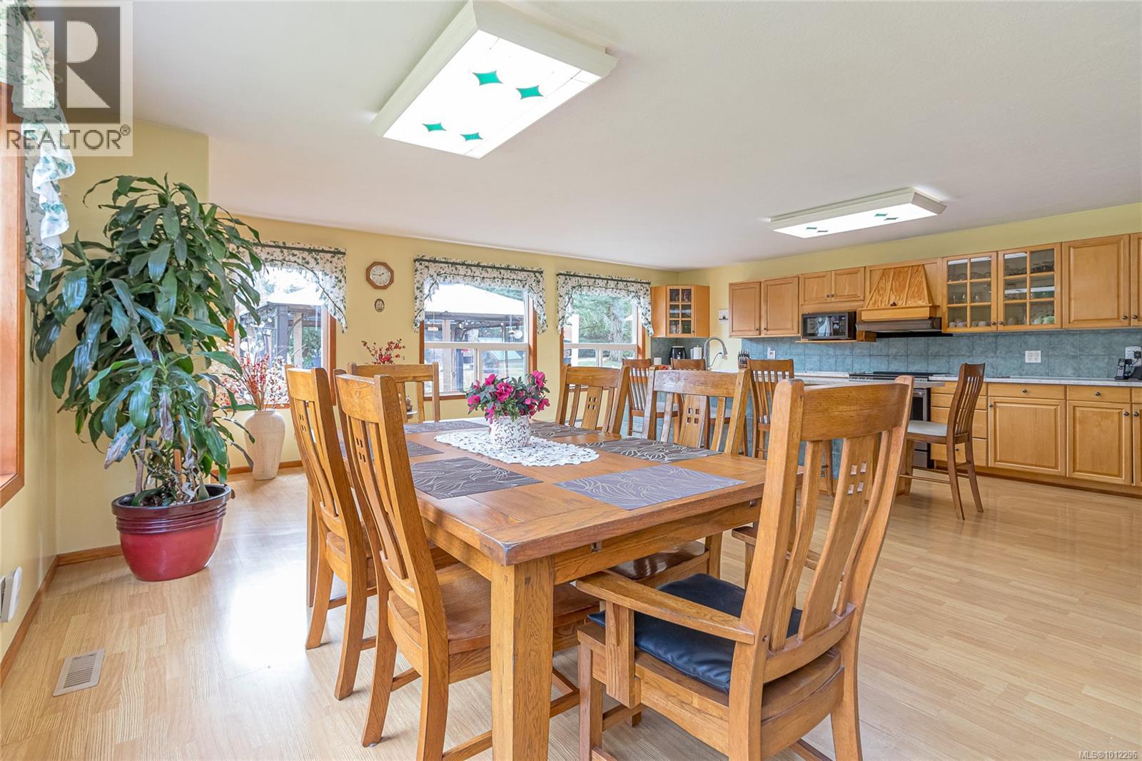 Photo 7 of 770 Gilbert Rd, Hilliers BC