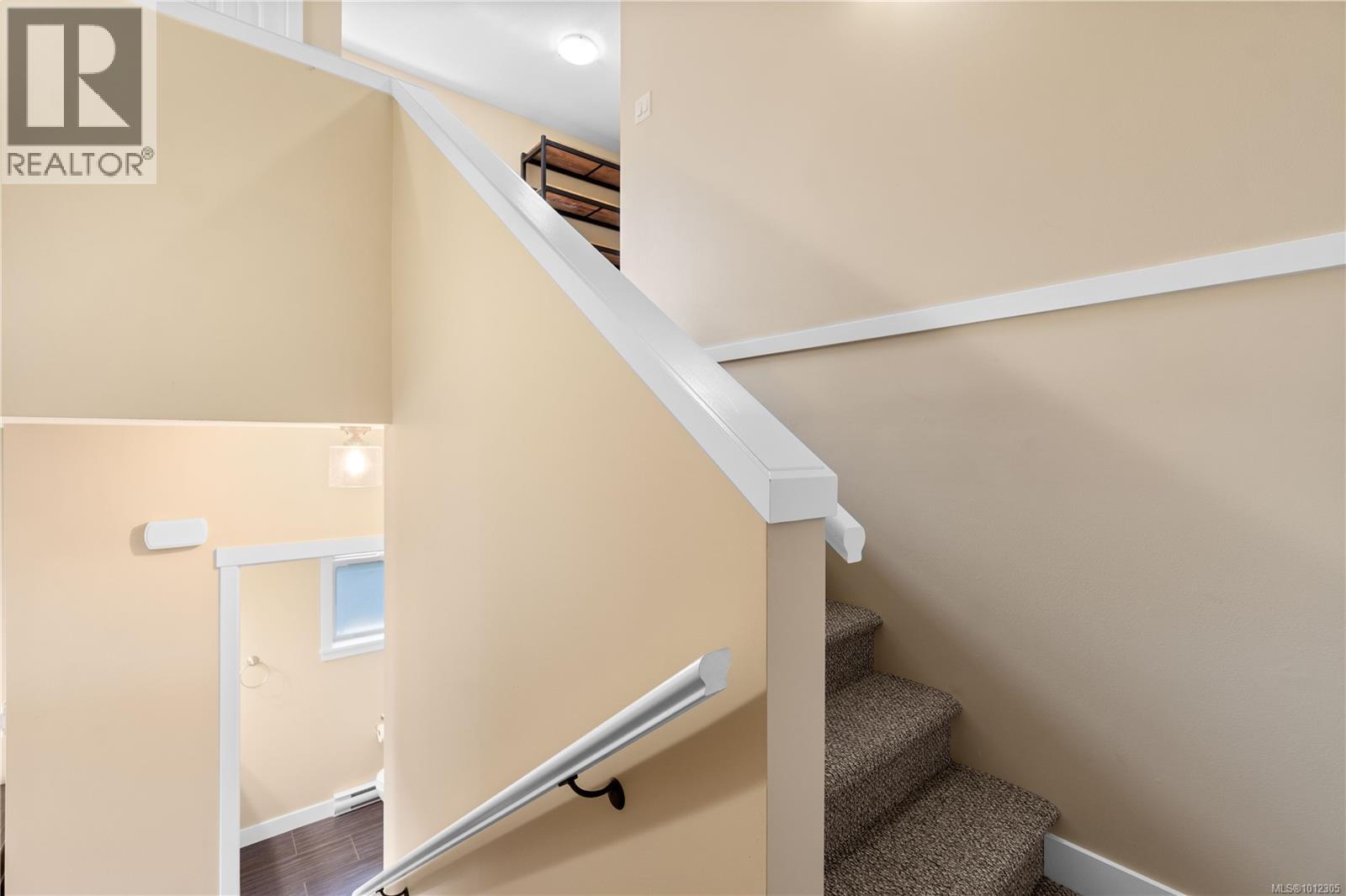 Photo 17 of 2 446 Milton St, Nanaimo BC