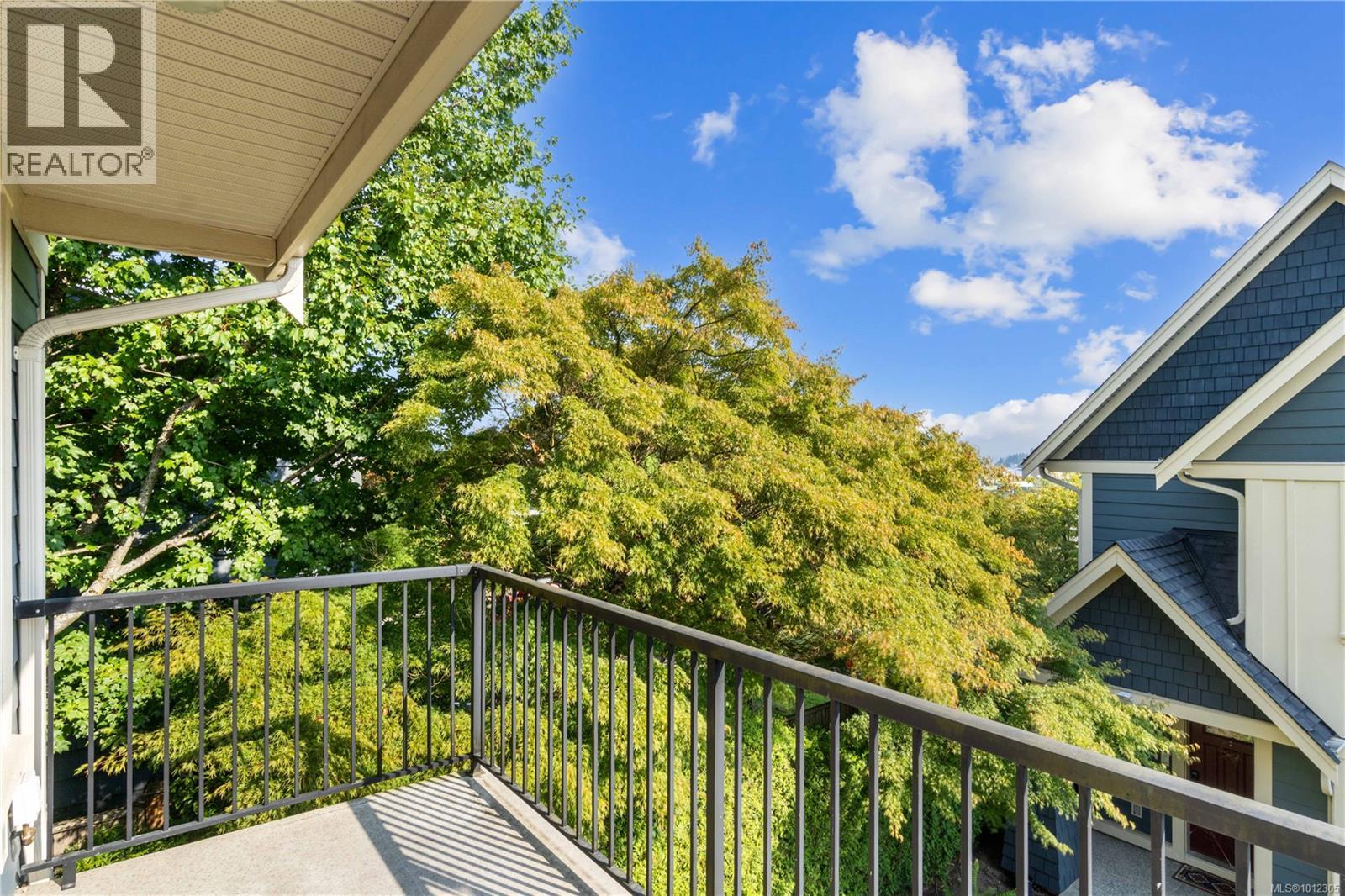 Photo 12 of 2 446 Milton St, Nanaimo BC