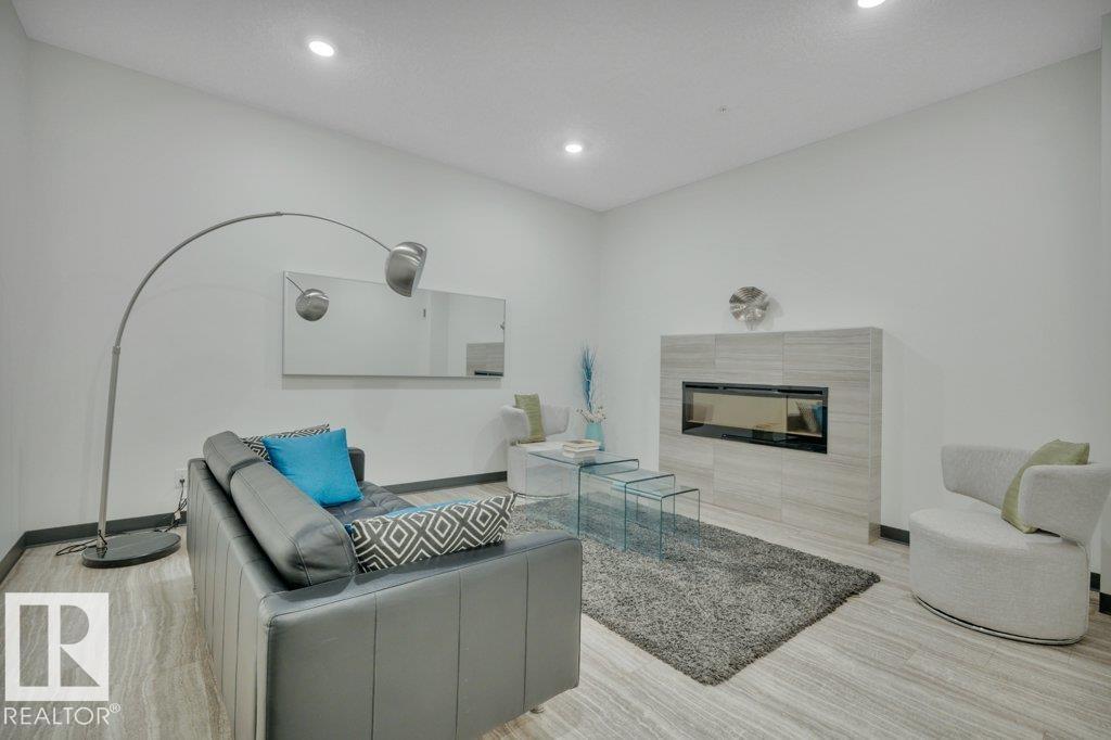 Photo 39 of 201 10006 83 Av Nw, Edmonton AB