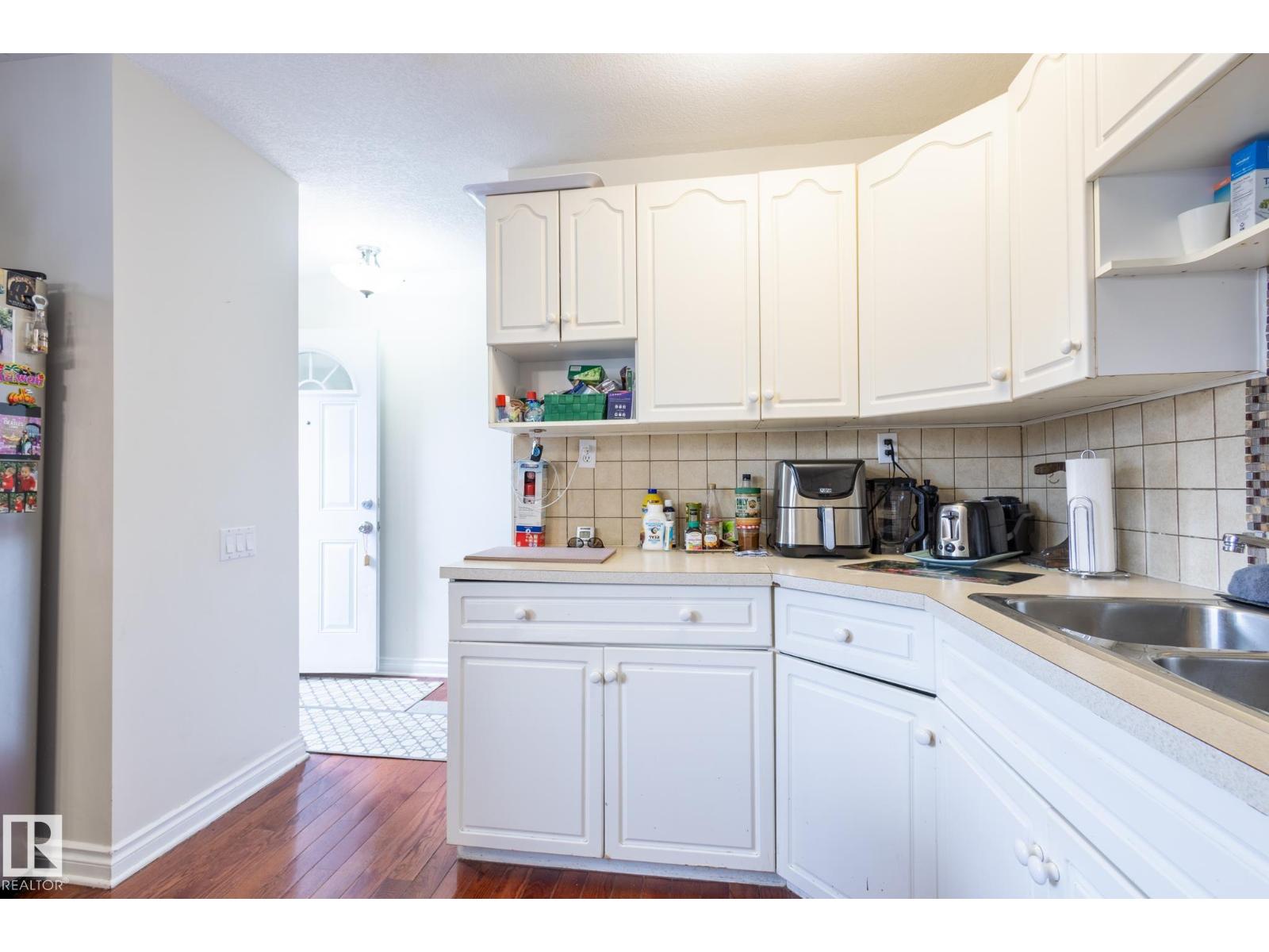 Photo 11 of 170 Mayfair Mews Me Nw, Edmonton AB