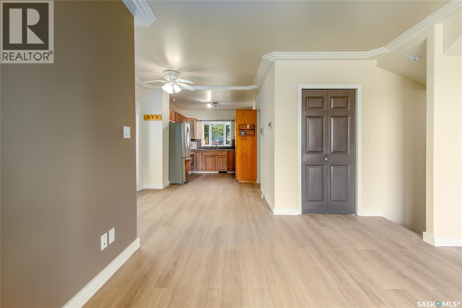 Photo 14 of 620 Ominica Street E, Moose Jaw SK